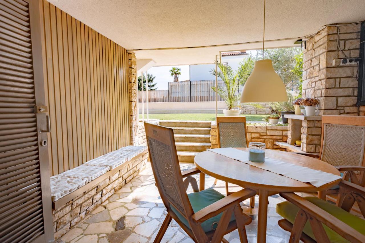 Residence Pecek Novigrad Istria エクステリア 写真